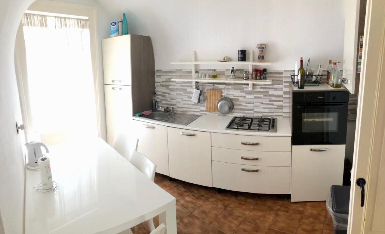 Tre Amici Apartment คาตาเนีย ภายนอก รูปภาพ